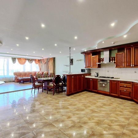 אודסה Holiday Home In Sovinion מראה חיצוני תמונה